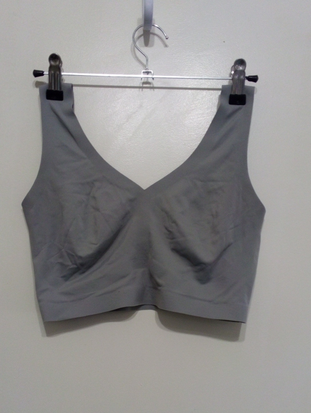 Everyday Wireless V-Neck Comfort Bra - Gray